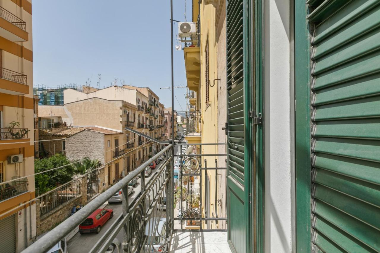 Appartamento Castello Della Zisa Modern With Balcony Palermo